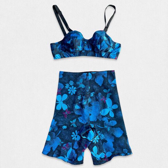 60s Bullet Bra and Girdle Set XS 32A Floral Vintage Lingerie 50s Foundation Wear - Picture 1 of 9